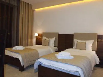 Hotel Yesterday بوخارست