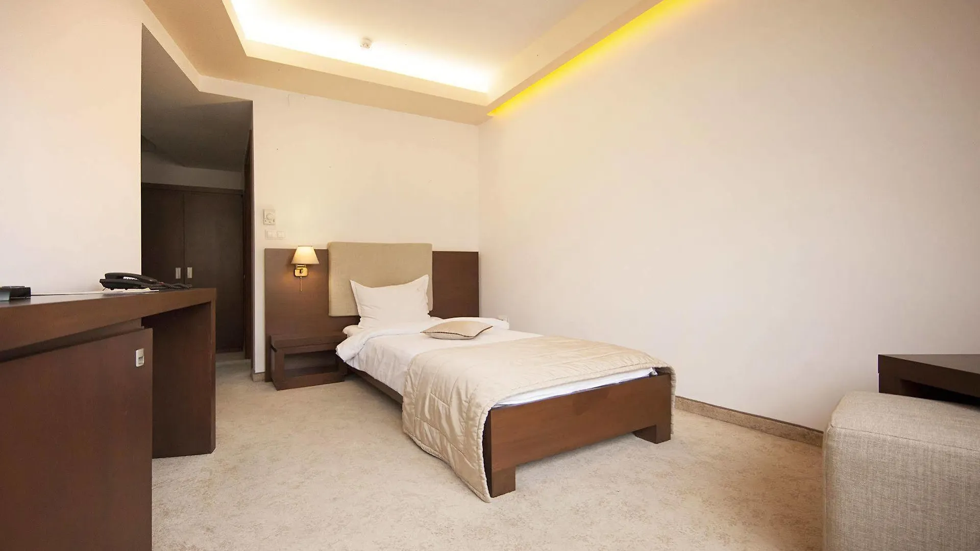Hotel Yesterday Bucharest